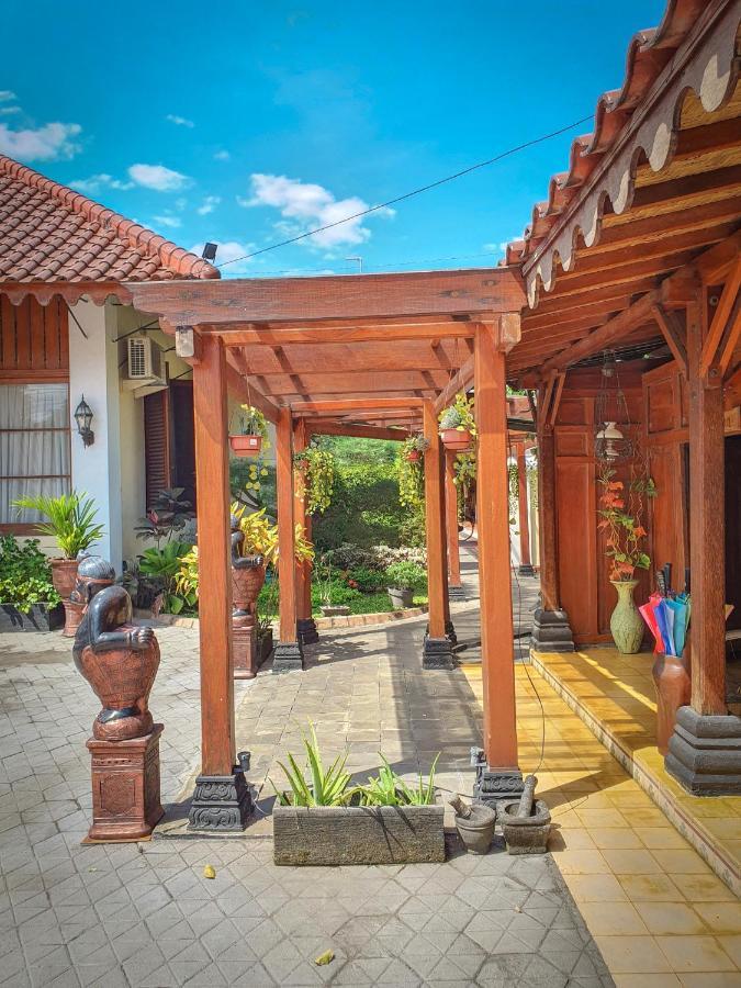Dem Ayem Heritage Guest House Jogyakarta Zewnętrze zdjęcie