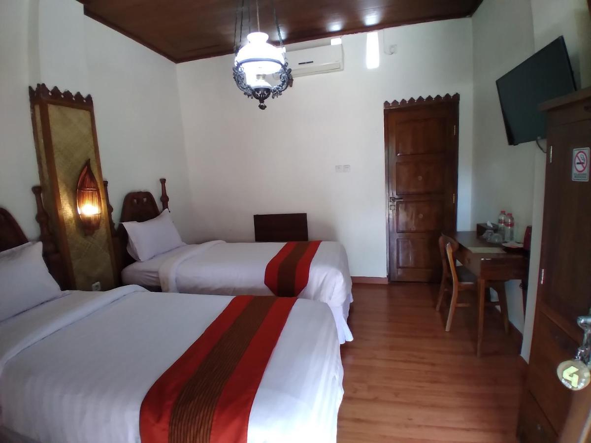 Dem Ayem Heritage Guest House Jogyakarta Zewnętrze zdjęcie